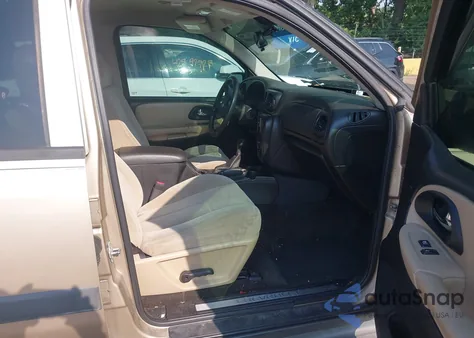 2005 Chevrolet Trailblazer Ls из США, поврежденный, VIN 1GNDS13S952299702